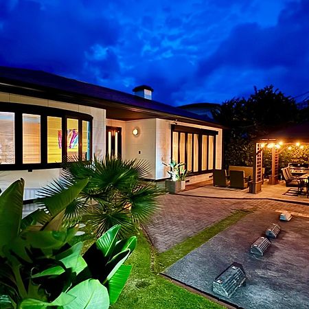 弓ヶ浜海水浴場徒歩1分! 一棟貸別荘! Yumigahama Beach House & Bbq! มินามิอิซุ ภายนอก รูปภาพ